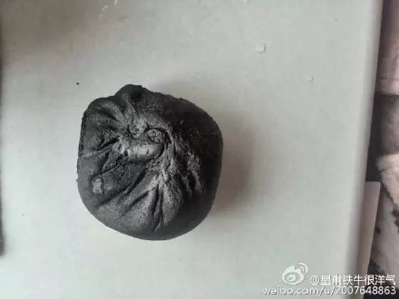 爆笑！天津网友晒图爆料女友把鱼炸成“鸟”，鱼临死前表示“鬼知道我经历了什么”