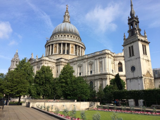 【已完结】英格兰苏格兰18日游记——美景、历史、足球、文化全体验(含挡风玻璃损坏以及车胎被扎处理经过)