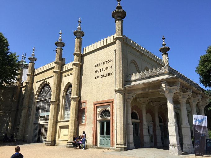 【已完结】英格兰苏格兰18日游记——美景、历史、足球、文化全体验(含挡风玻璃损坏以及车胎被扎处理经过)