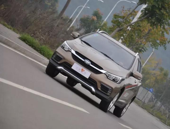 骏派d601.8自动挡怎么样,一汽森雅r7和骏派d60哪个好