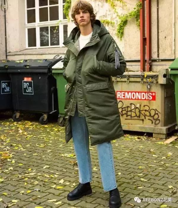 权志龙黑色羽绒服搭配,有人嘲笑你穿的羽绒服丑怎么骂