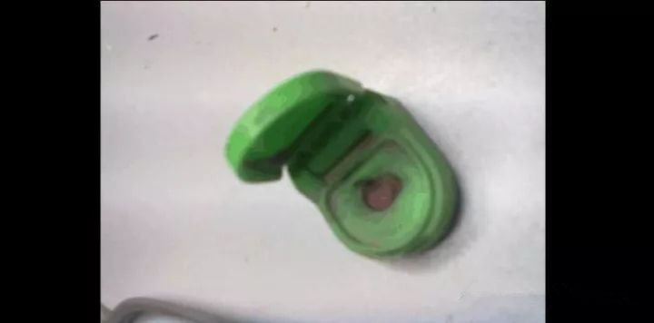 电动车后轮锁拆卸教程,绿源电动车刹车锁怎么解