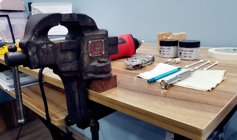 手活好就是可以为所欲为!9个工具让你的劳力士看上去更高级