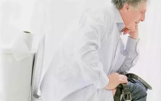 装修用马桶还是蹲坑好,公卫装马桶还是蹲坑好