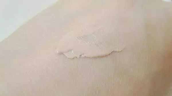 cpb贵妇粉霜好用吗,cpb和dior粉底液