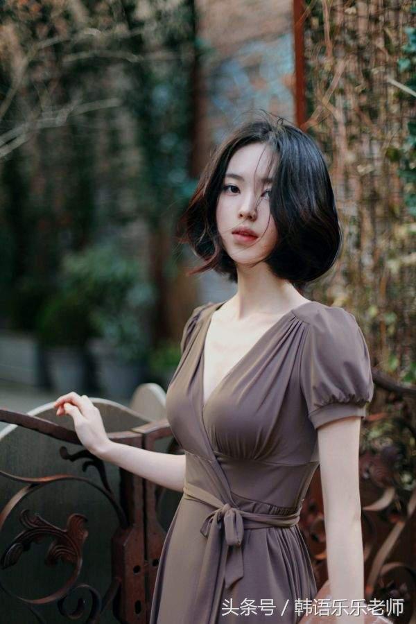 韩国经纪公司名片递过数百次也失败臭脸正妹尹善英现年才25岁