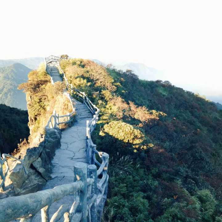 带你们看看湖南的大山风景,湖南一座被遗忘的山