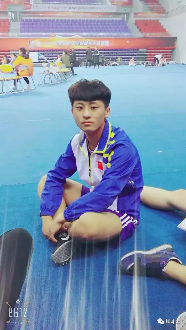 96年*男美**鲜肉弟弟青葱阳光又温暖你的笑容是最好的解忧药