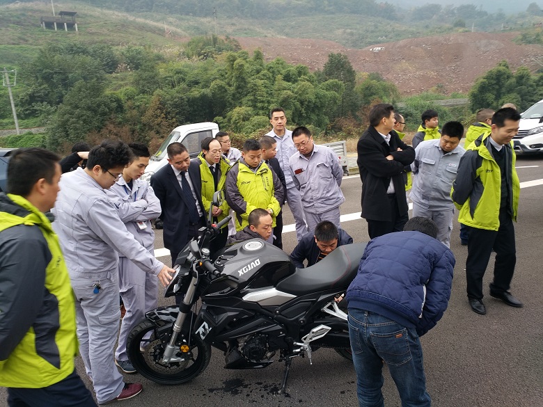 新感觉250双缸二手多少钱,新感觉双缸250摩托车推荐