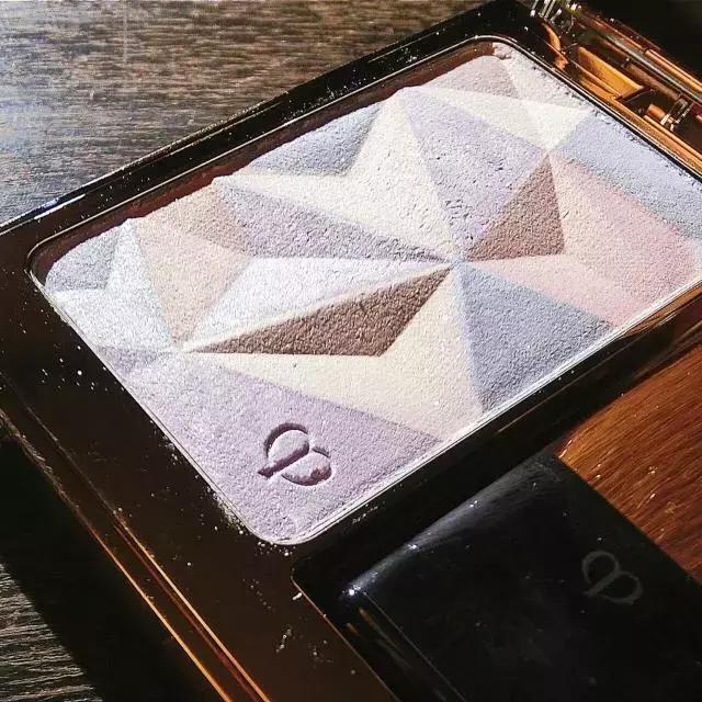 比打玻尿酸还有效！把省下的钱都做这个