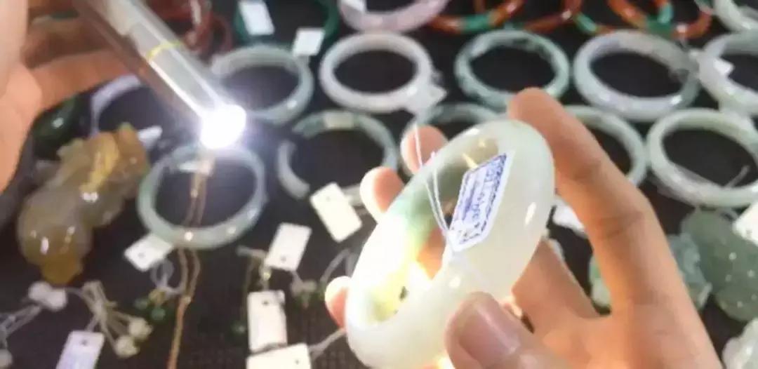 珠宝直播暴利事件是真的吗,珠宝玉石直播规则