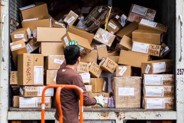 邻居频频被举报,邻居举报被报复后续