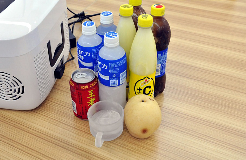 户外运动摔伤不要怕英得尔车载冰箱帮你消肿减痛