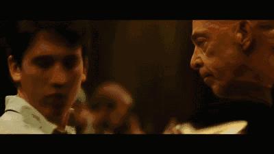 五星预定明年第一剧，奥斯卡男配和“龙哥”，演技颜值双保险！