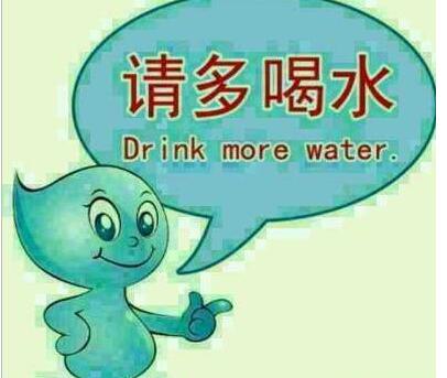 怎么样让宝宝喝水视频教程,怎样喝水宝宝才不呛