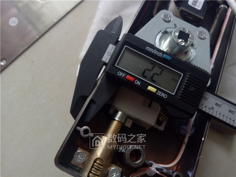 智能门锁拆解步骤,智能门锁拆解图解