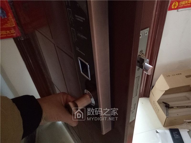 智能门锁容易被小偷无痕打开吗,智能门锁拆解图解