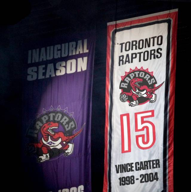 凯尔特人三巨头球衣退役,球衣退役有多少人