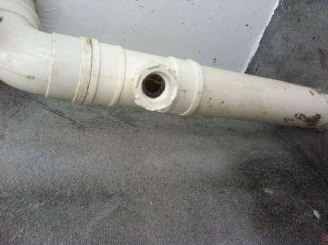 楼顶水管堵了被水泥堵塞怎么办,楼顶下水管堵塞