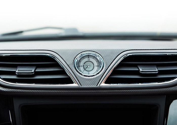 五菱宏光s1新款2018款报价及图片,五菱宏光s1新款2017款尊享型售价