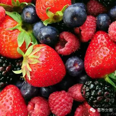 她把洋葱塞进*袜丝**里,竟有意外的惊喜!老公佩服得五体投地!