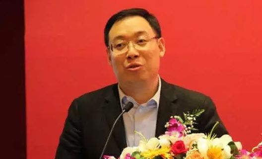 他发的基金都是最少100万元起购，如今规模要过1000亿了……