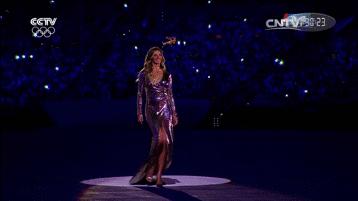 吉赛尔邦辰莱昂纳多的爱情故事,莱昂纳多为什么喜欢吉赛尔邦辰