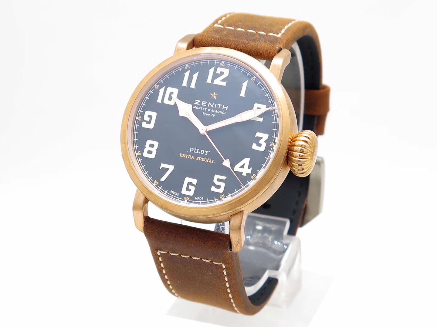 胡歌一路前行同款运动手表,胡歌同款蓝表面陨石手表