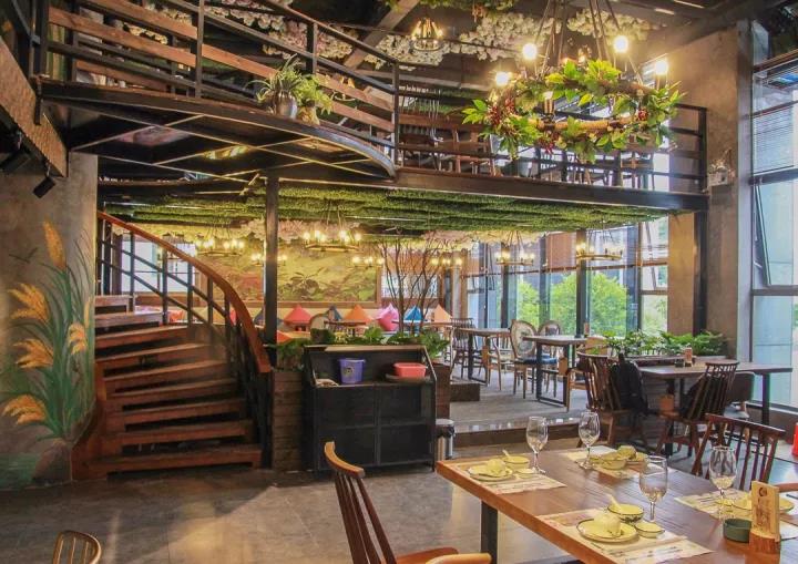 柳州必吃餐厅排行榜前十,柳州市适合10-15人聚会的餐厅团购