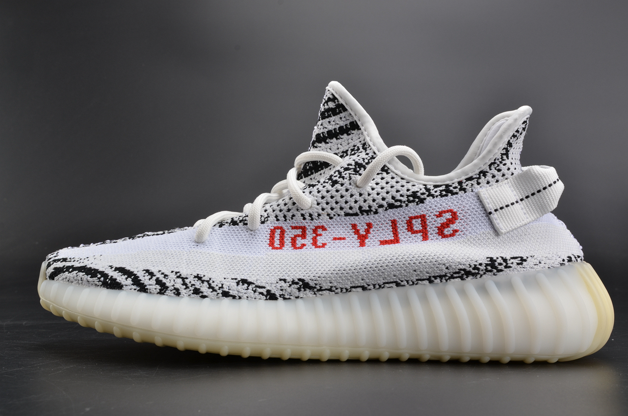 ADIDASYEEZYBOOST350V2白斑马配色
