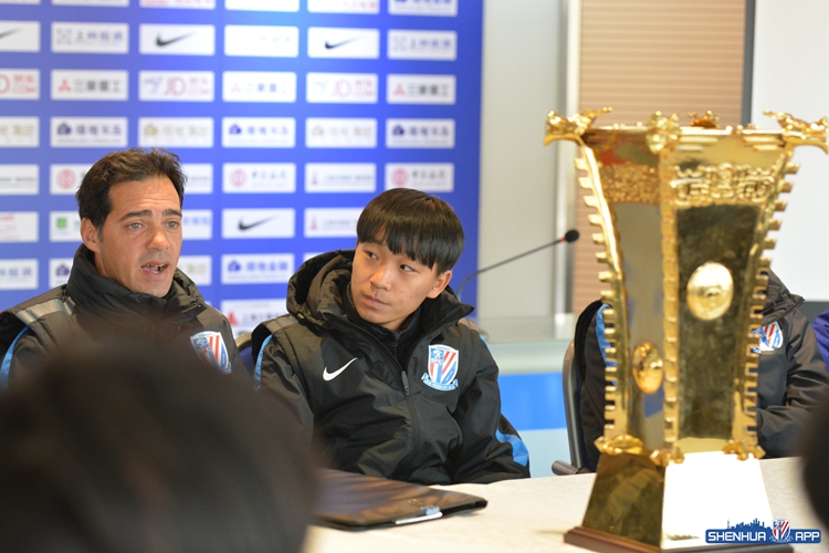 绿地申花U17梯队瞻仰*共中**一大会址不忘初心开启新征程