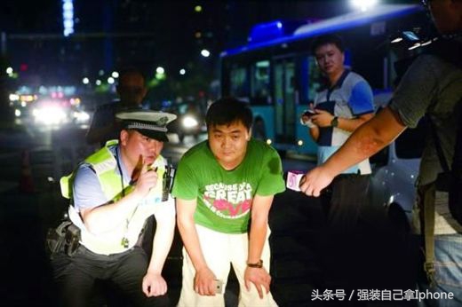 车闪灯警示啥意思,车辆闪灯的几种含义