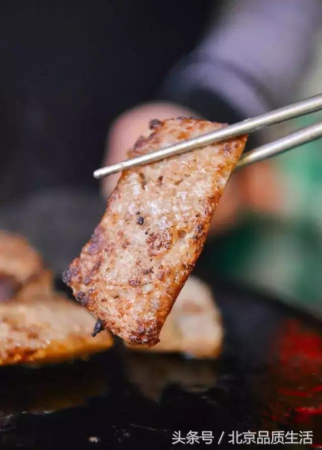 火爆南锣的食肉兽小馆搬到三里屯啦！排到天荒地老也要吃到！