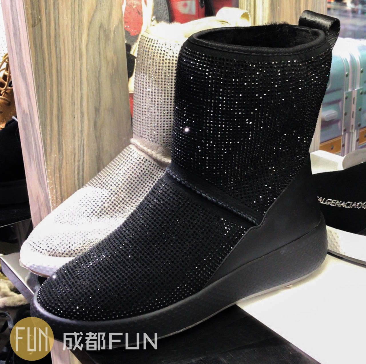 ugg只卖雪地靴吗,ugg雪地靴哪里买正宗