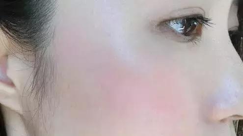 脸上有绒毛浮粉应该怎么办,脸上擦粉老是有浮粉怎么办