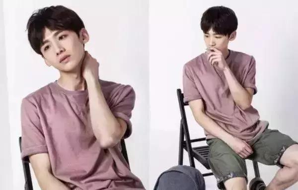 男生短发烫发发型2021流行发型,初中生男生发型推荐短发阳光干净