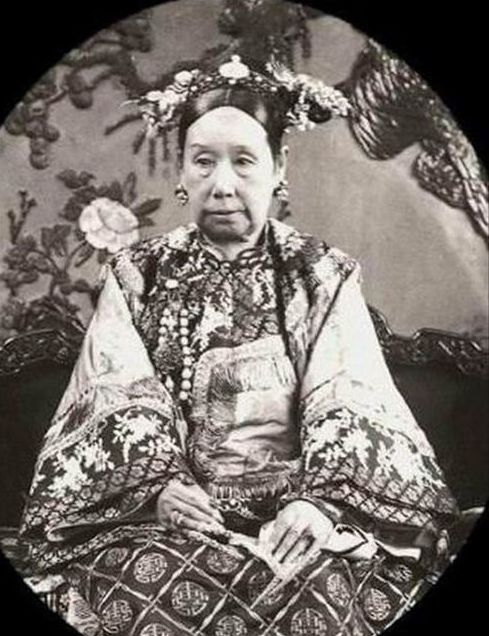 慈禧陵墓里有多少个宝贝,慈禧陵墓宝贝价值多少两