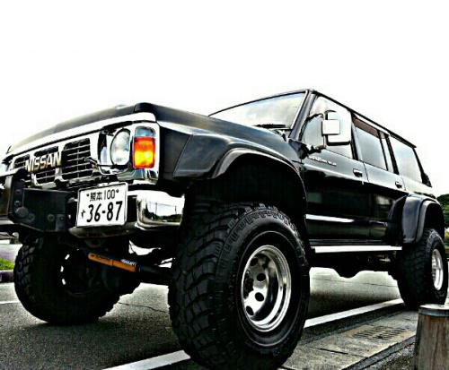 日产途乐与陆巡对比,日产途乐warrior