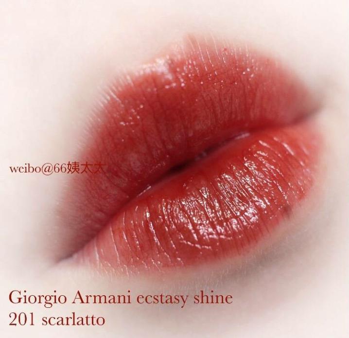 和圣诞妆最搭的辣椒色口红，趴体约会都让你美翻天！