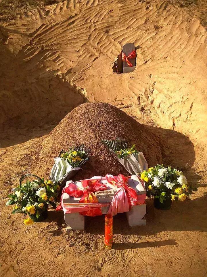 靖远丧葬习俗,靖远丧葬习俗追悼会