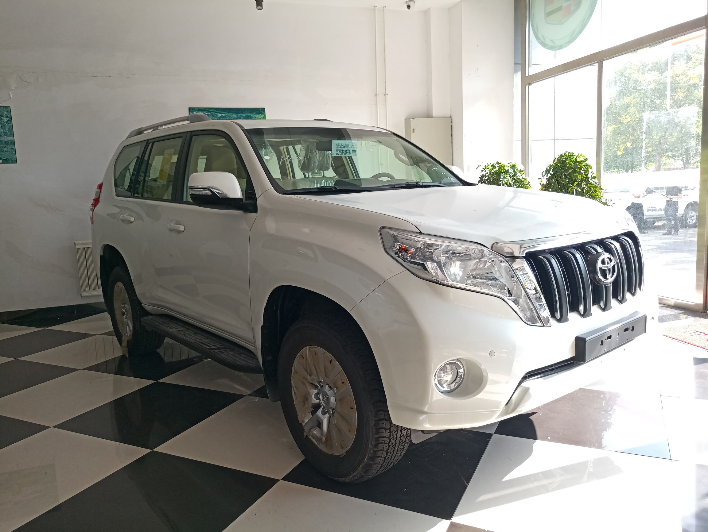 中东版普拉多霸气视频,中东版普拉多释放动力