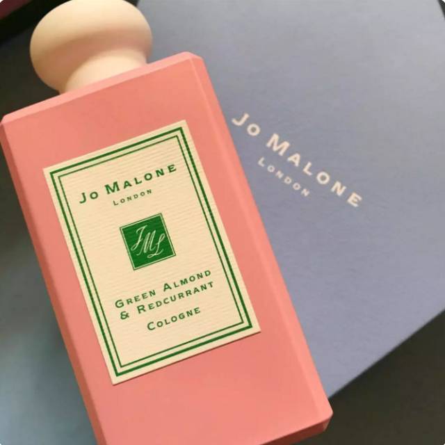 圣诞节送什么礼物给女友最实用,圣诞节送什么礼物给女友实用