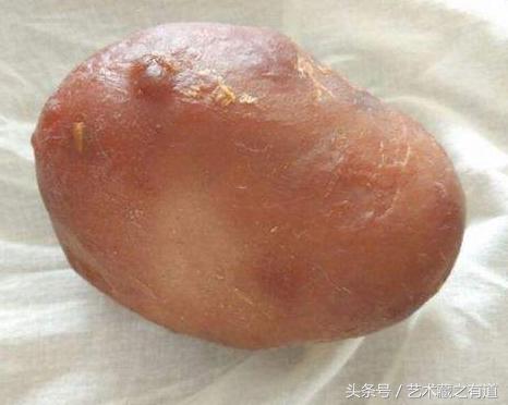 怎样鉴定鸡宝最值钱,2023年鸡宝的价值一克多少钱呢