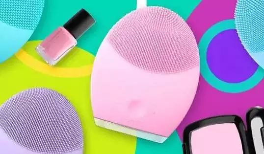 圣诞节送什么礼物给女友最实用,圣诞节送什么礼物给女友实用