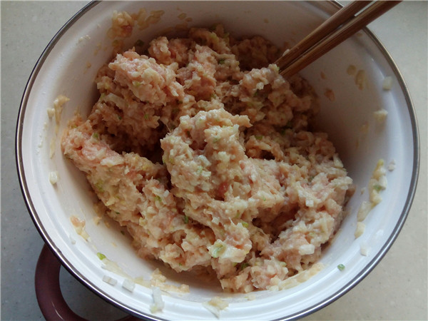 猪肉和莲藕丸子的做法,猪肉莲藕丸子的做法