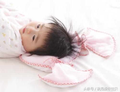 育儿锦囊睡眠,新生儿枕头的护理新知