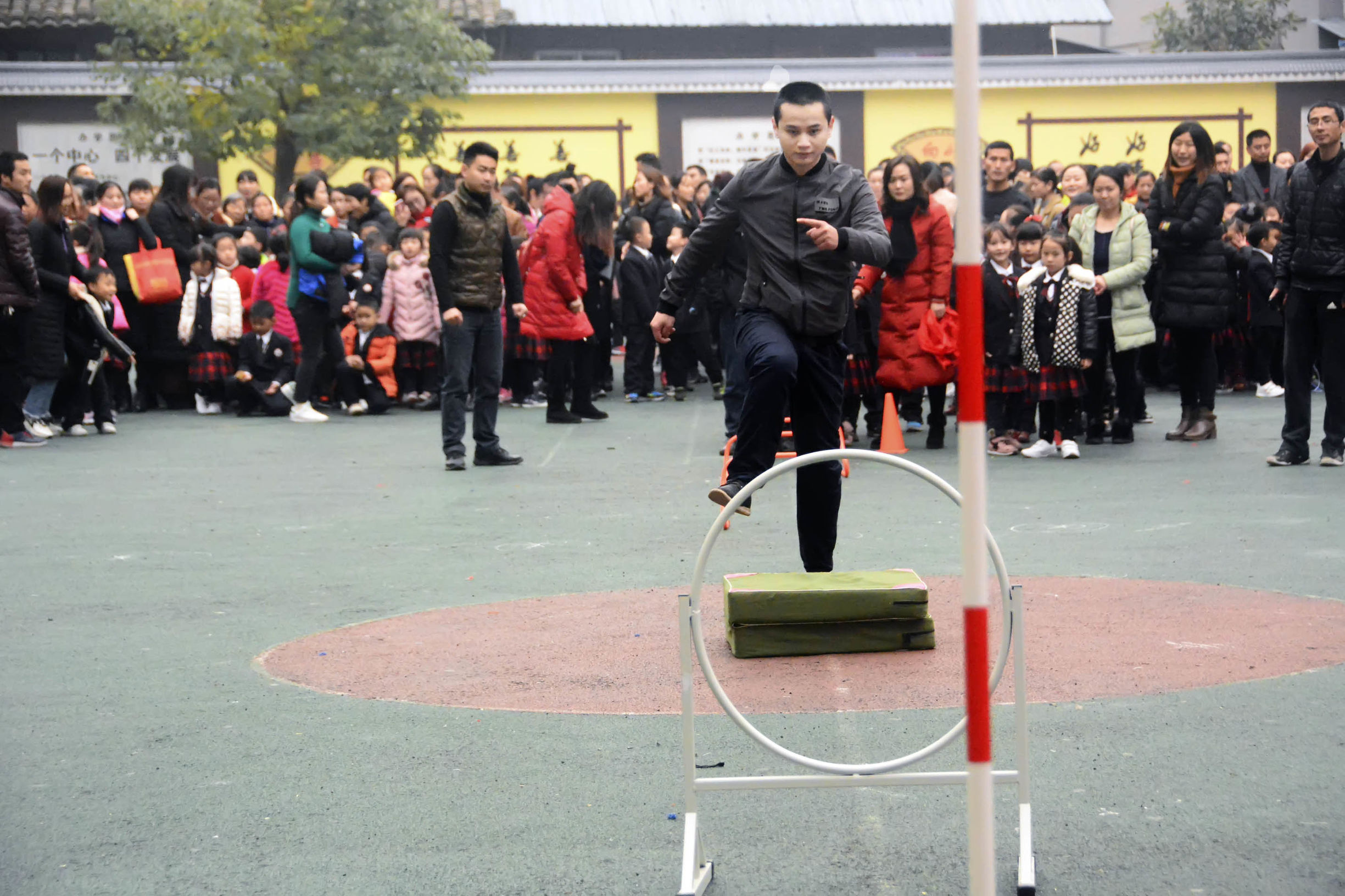 冬季亲子运动会游戏大班,巴州三中运动会
