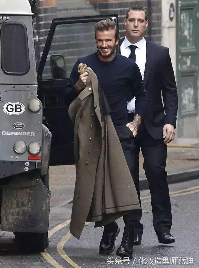 男人必备的一款皮鞋,皮鞋是一个成熟男士的必备鞋