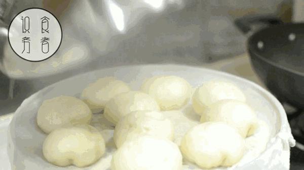 叉烧包流汁馅的调制,蜜汁叉烧包喷香流汁的2个小秘诀