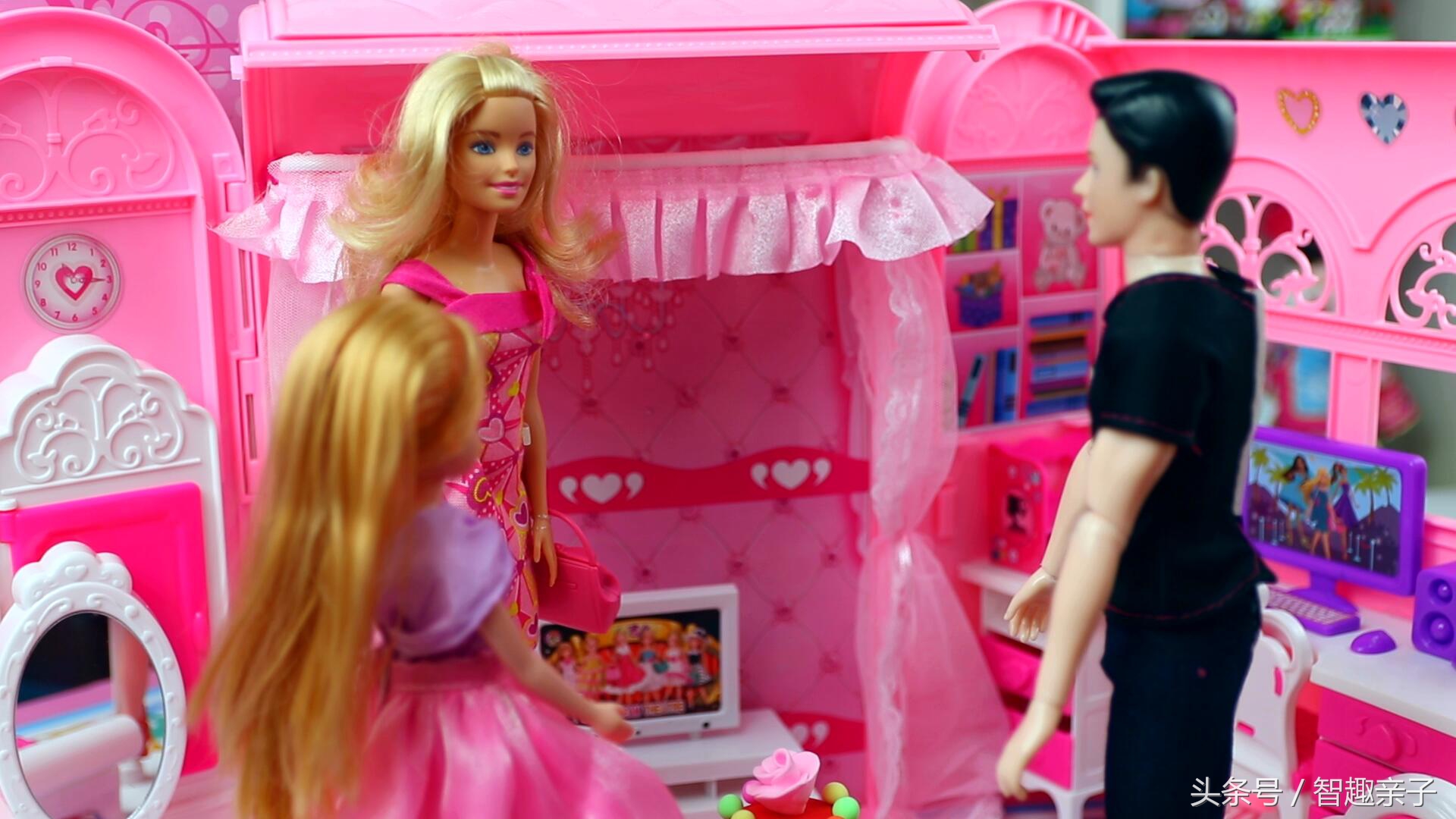 芭比娃娃过家家故事,芭比娃娃过圣诞节玩具故事